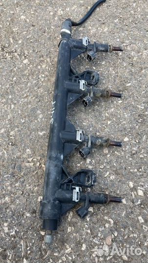 Топливная рейка Peugeot 308 EP6