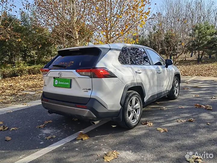 Toyota RAV4 2.0 CVT, 2021, 27 400 км