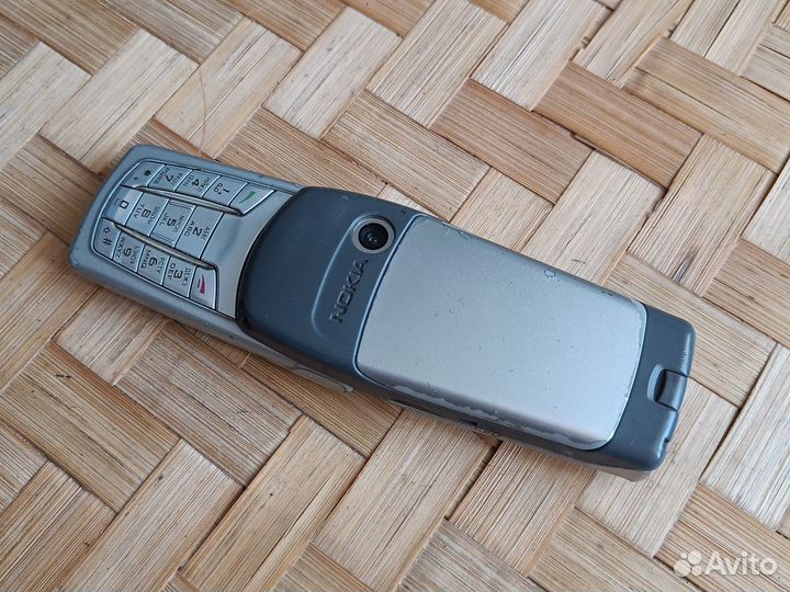 Nokia 6822