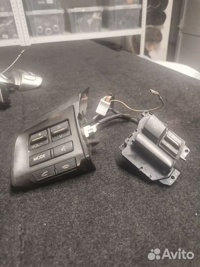 Кнопки на руль Subaru