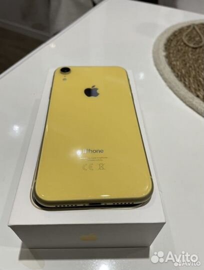 iPhone Xr, 64 ГБ