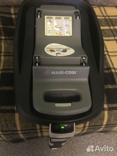 База maxi cosi family fix