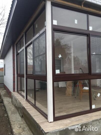 Остекление веранды тамбура балкона беседки дома