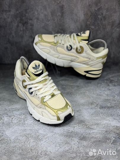 Кроссовки летние Adidas Astir