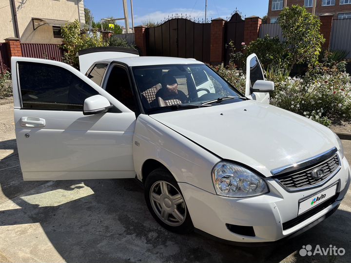 LADA Priora 1.6 МТ, 2010, 100 000 км