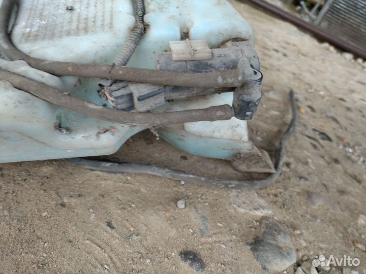 Бачок бачек омывателя фокус focus 2 рест