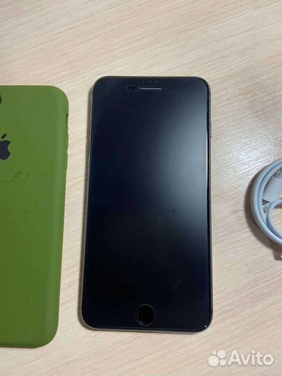 Телефон iPhone 8 Plus 64/75 RU/A