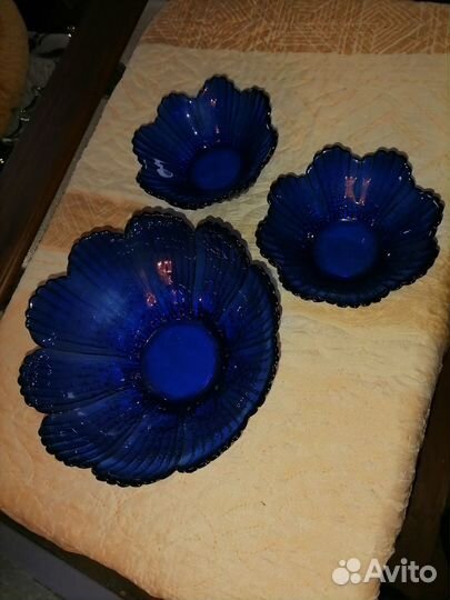 Набор салатников. Цветное стекло