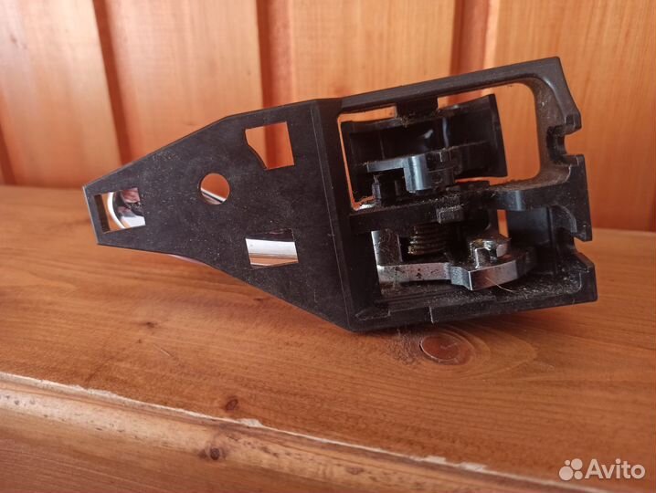 Ручка наружная левая Toyota Rav4 2006-2013