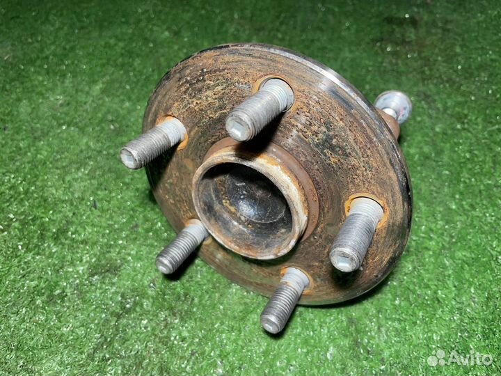 Ступица задняя Toyota Avensis AZT251 2AZ-FSE 2007