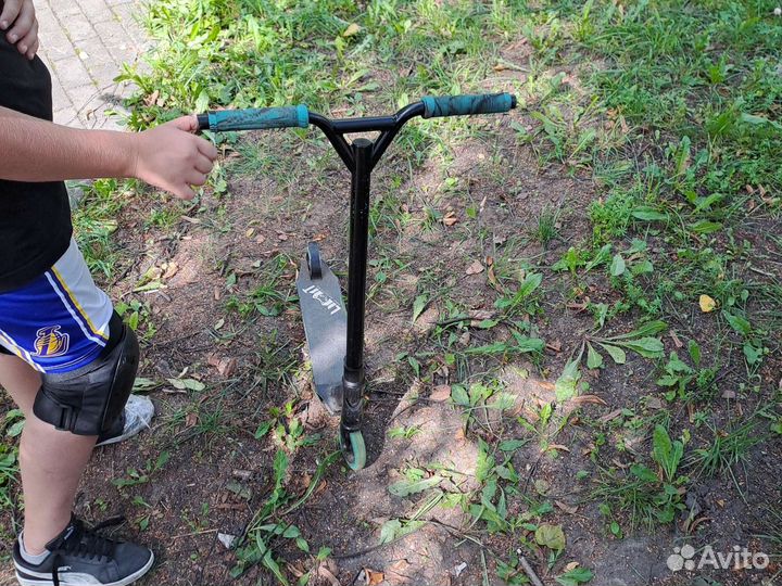 Трюковой самокат