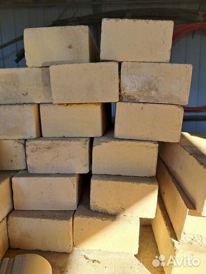 Кирпич силикатный желтый