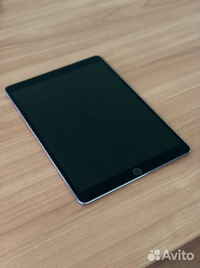 iPad Pro 10.5 LTE 64 gb + Smart Cover + клава мышь