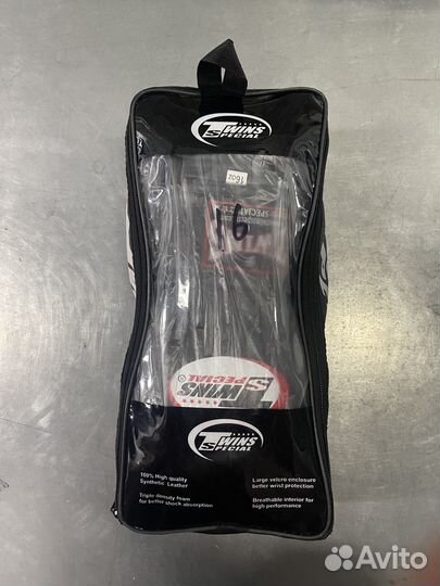 Боксерские перчатки twins