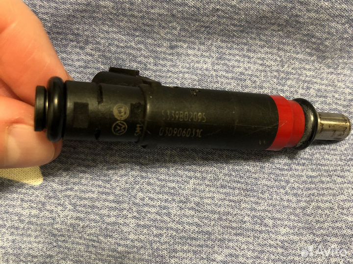 Форсунка VAG 03D906031C