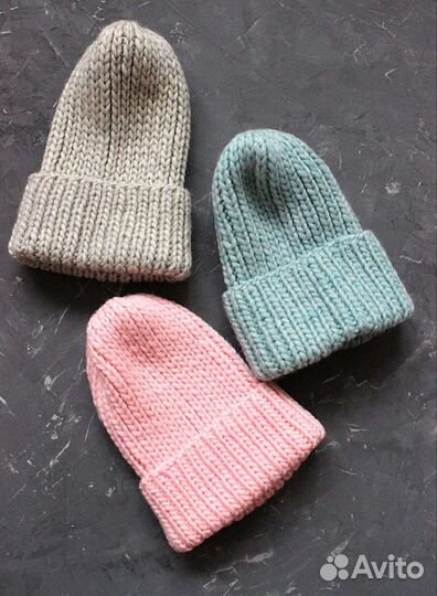 Вязаная шапка из толстой пряжи