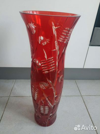 Ваза из цветного хрусталя