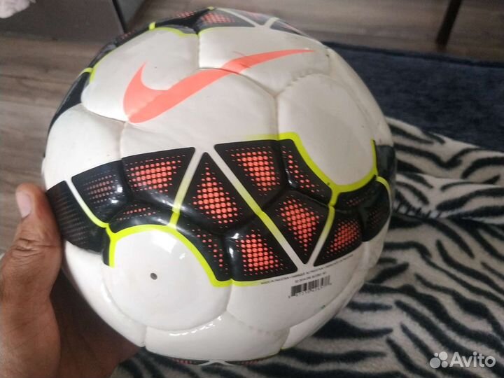 Футбольный мяч nike