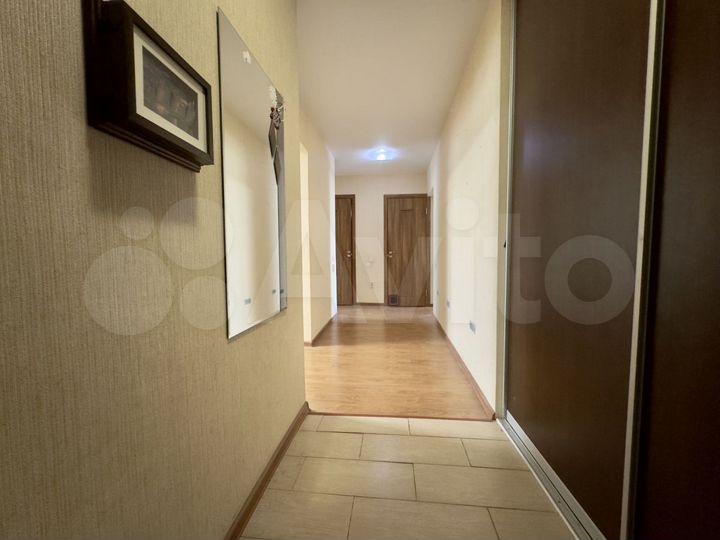 3-к. квартира, 77 м², 8/10 эт.