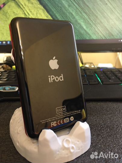 iPod classic red 512 gb/ 3000mAh