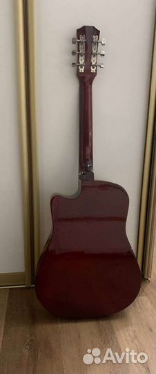 Акустическая гитара