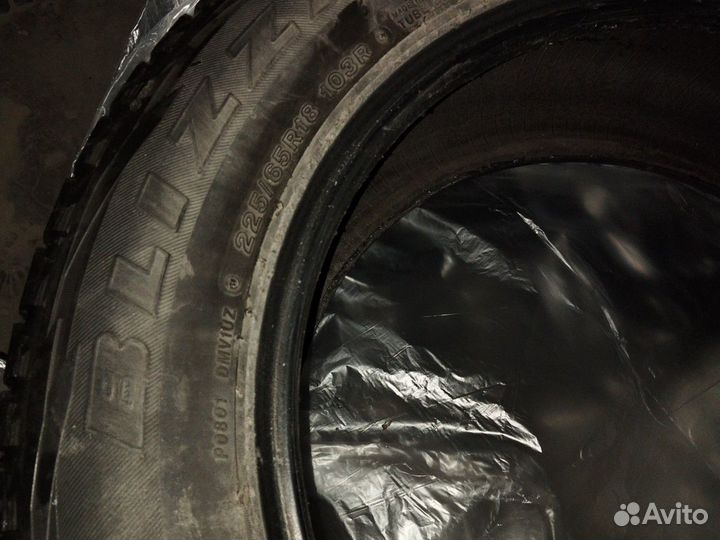 Bridgestone Blizzak DM-V1 225/65 R18