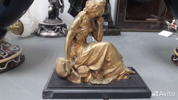 Статуэтка бронза