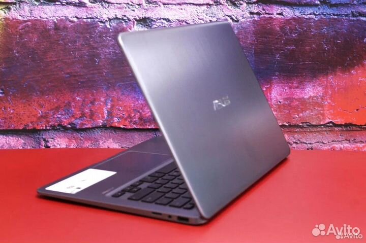 Ультрабук Asus \ Core i5 \ 8GB \ SSD
