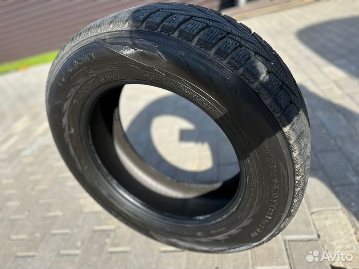 Nokian Tyres Hakkapeliitta R2 225/65 R17