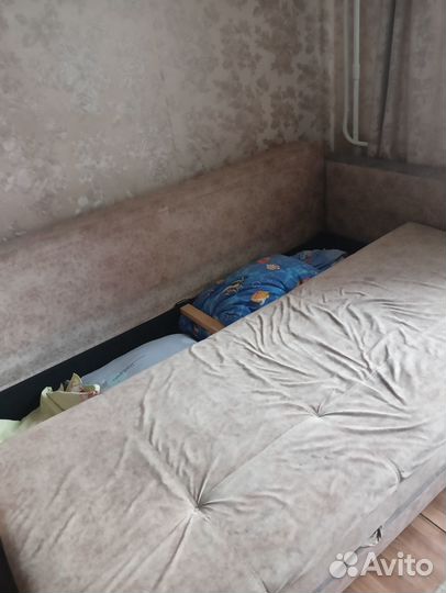 Диван прямой раскладной бу