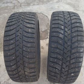 Bridgestone Ice Cruiser 5000 215/45 R17 87T