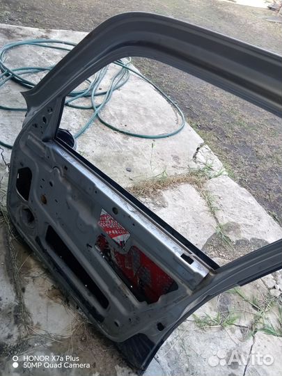 Дверь Шевроле нива