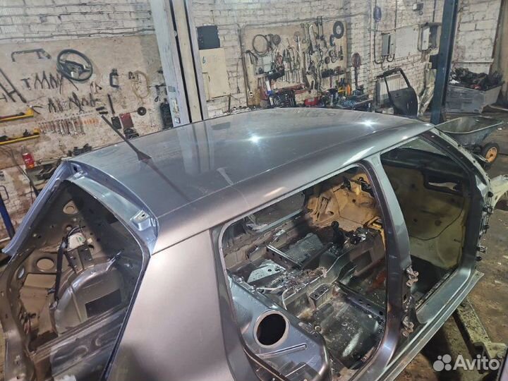 Крыша Skoda Fabia 2 1.2 CGP 2012