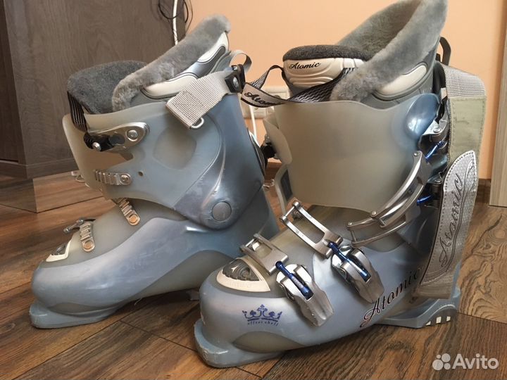 Горнолыжные ботинки Atomic