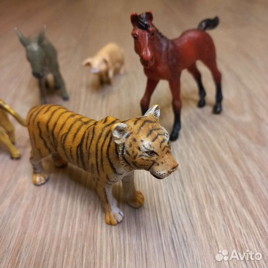 Игрушки фигурки животных пальчиковый театр брелок