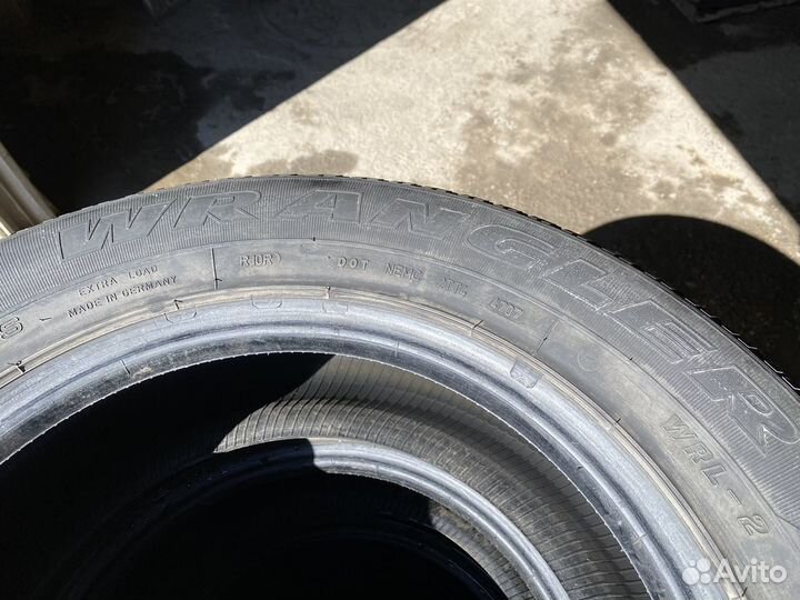 Goodyear Wrangler F1 235/65 R17