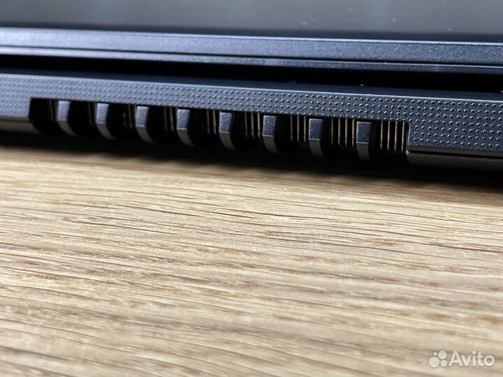 Acer aspire3 31542G R3Z FHD Radeon 540MX 2GB