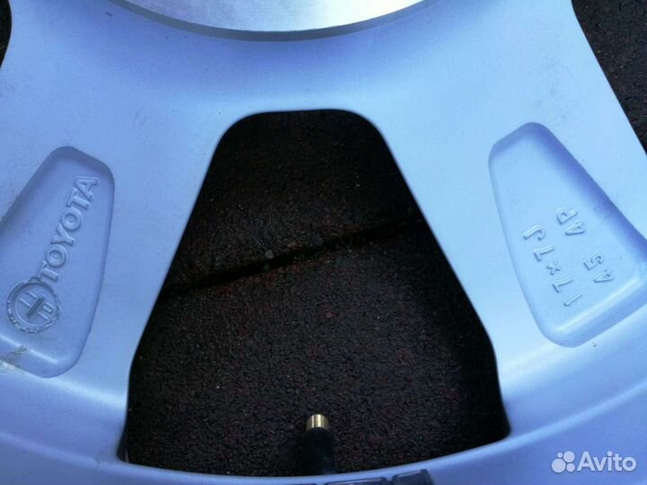 Диски R 17 Toyota RAV4. Оригинальные. Новые