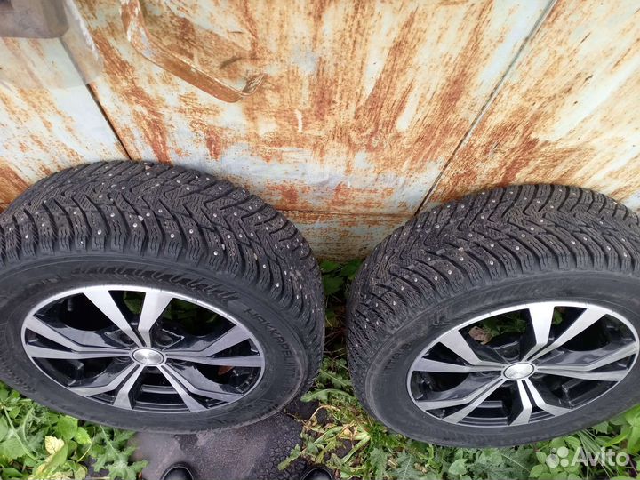 Комплект зимних шин на литых дисках
