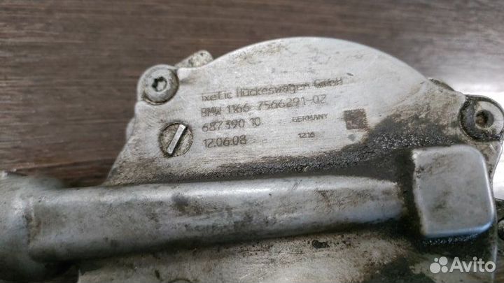 Вакуумный насос Bmw 750Lix F02 N63 4.4I 2009