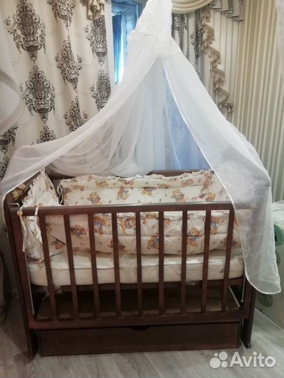 Кроватка детская