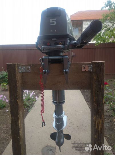 Лодочный мотор