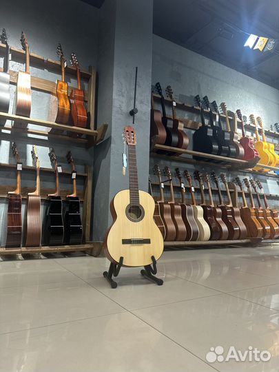 Классическая гитара,Cort AC100-OP