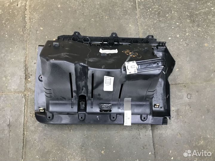 Бардачок Dodge Challenger LA с 2015