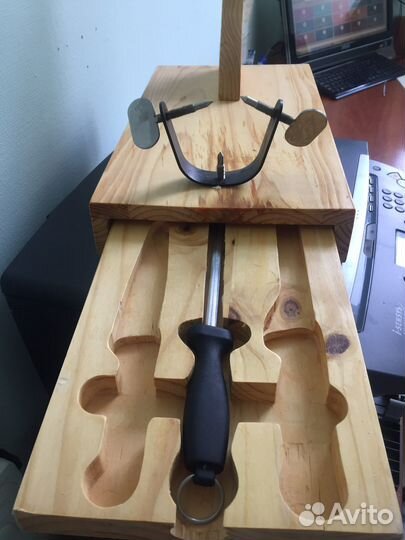 Хамонера(Подставка под хамон)