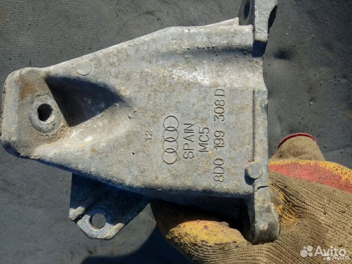 Опора двигателя Ауди Audi А6 С5