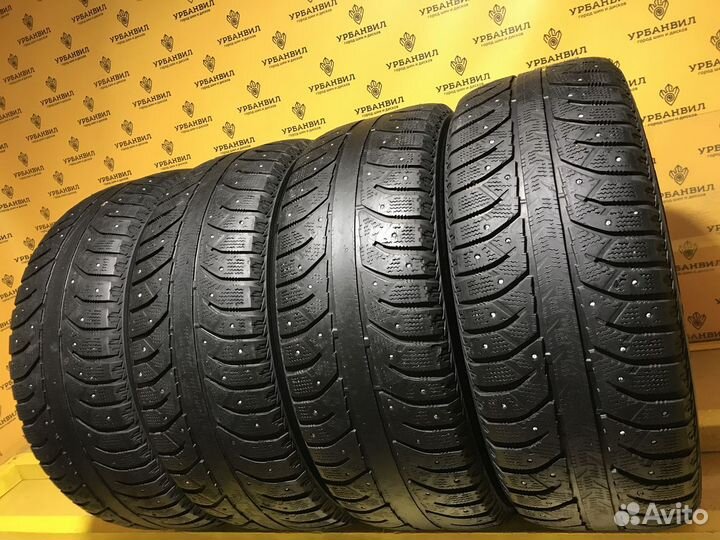 Bridgestone Ice Cruiser 7000 215/60 R16 95T