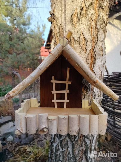 Кормушка для птиц