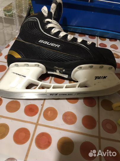 Хоккейные коньки bauer supreme