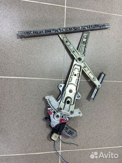 Стеклоподъемник зад. прав. Infiniti EX35 J50